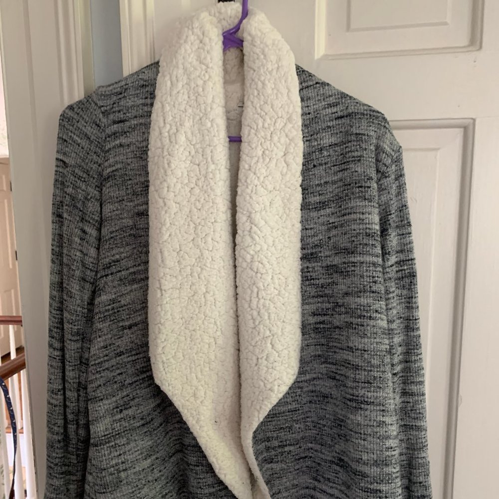 Splendid Grey Sweater